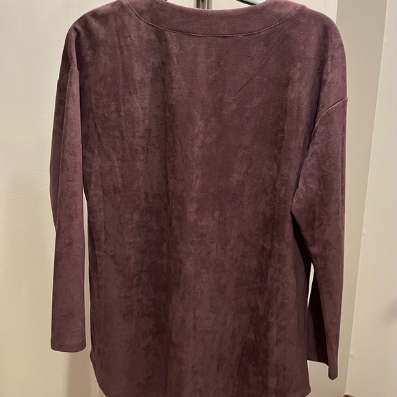 Women’s faux suede top. Size S, runs generous. - Picture 2 of 4